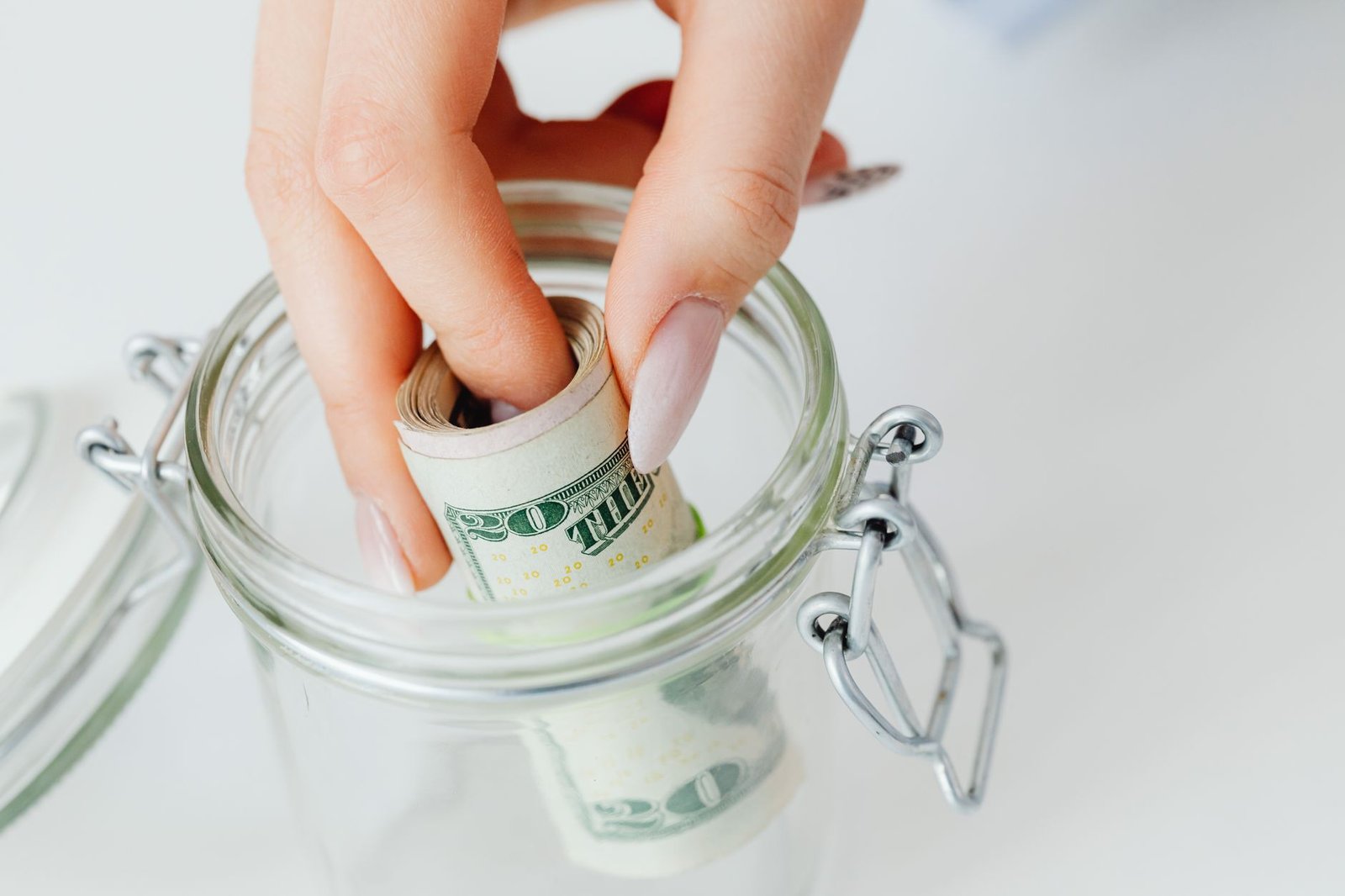 How Much Emergency Fund Does a Travel Nurse Need? (2026 Numbers)